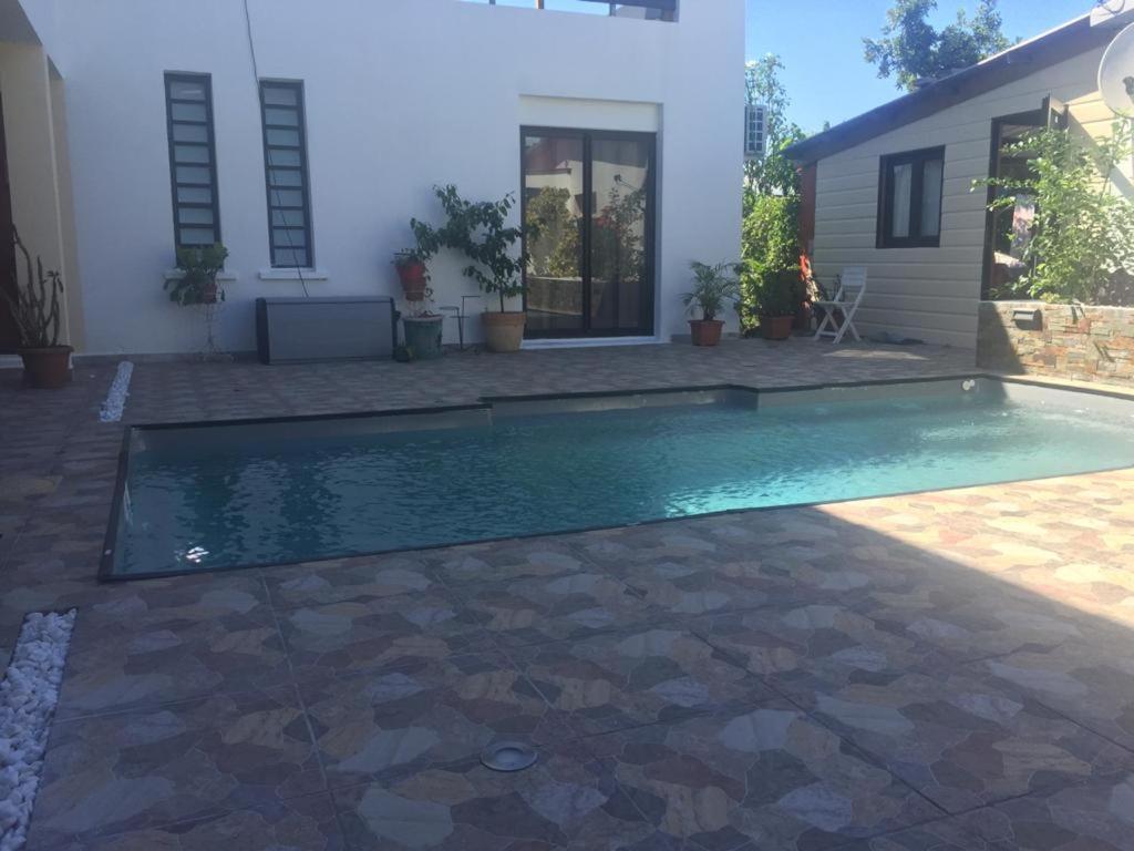 Nicole Residence Avec Piscine Chauffee & Jacuzzi Сент-Андре Екстер'єр фото