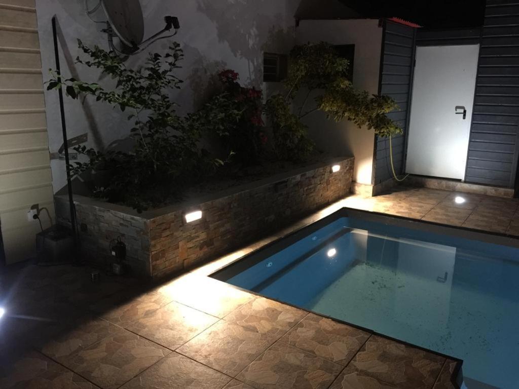 Nicole Residence Avec Piscine Chauffee & Jacuzzi Сент-Андре Екстер'єр фото